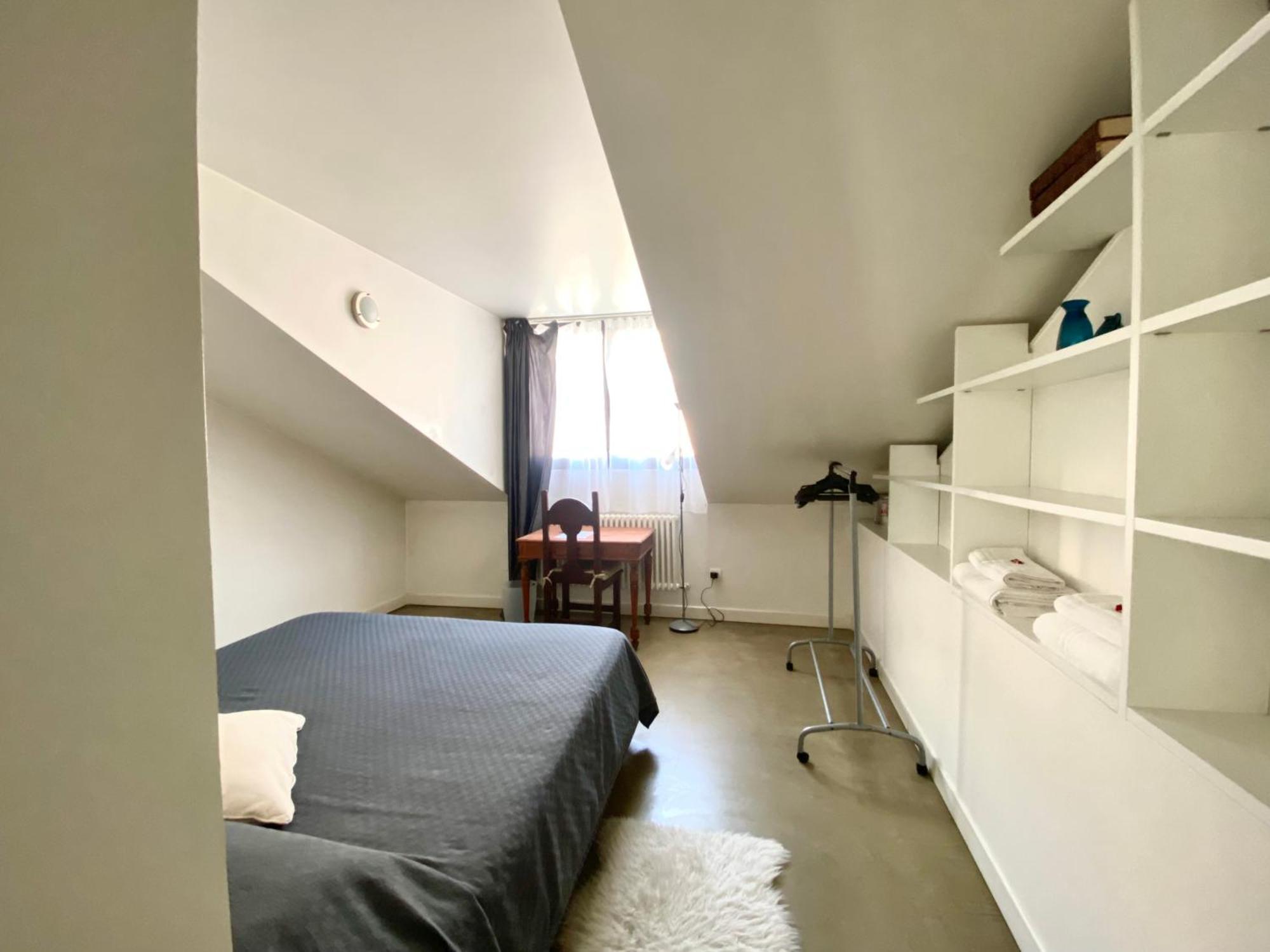 Sant Ambrogio Courtyard Room In Shared Flat Milán Exterior foto