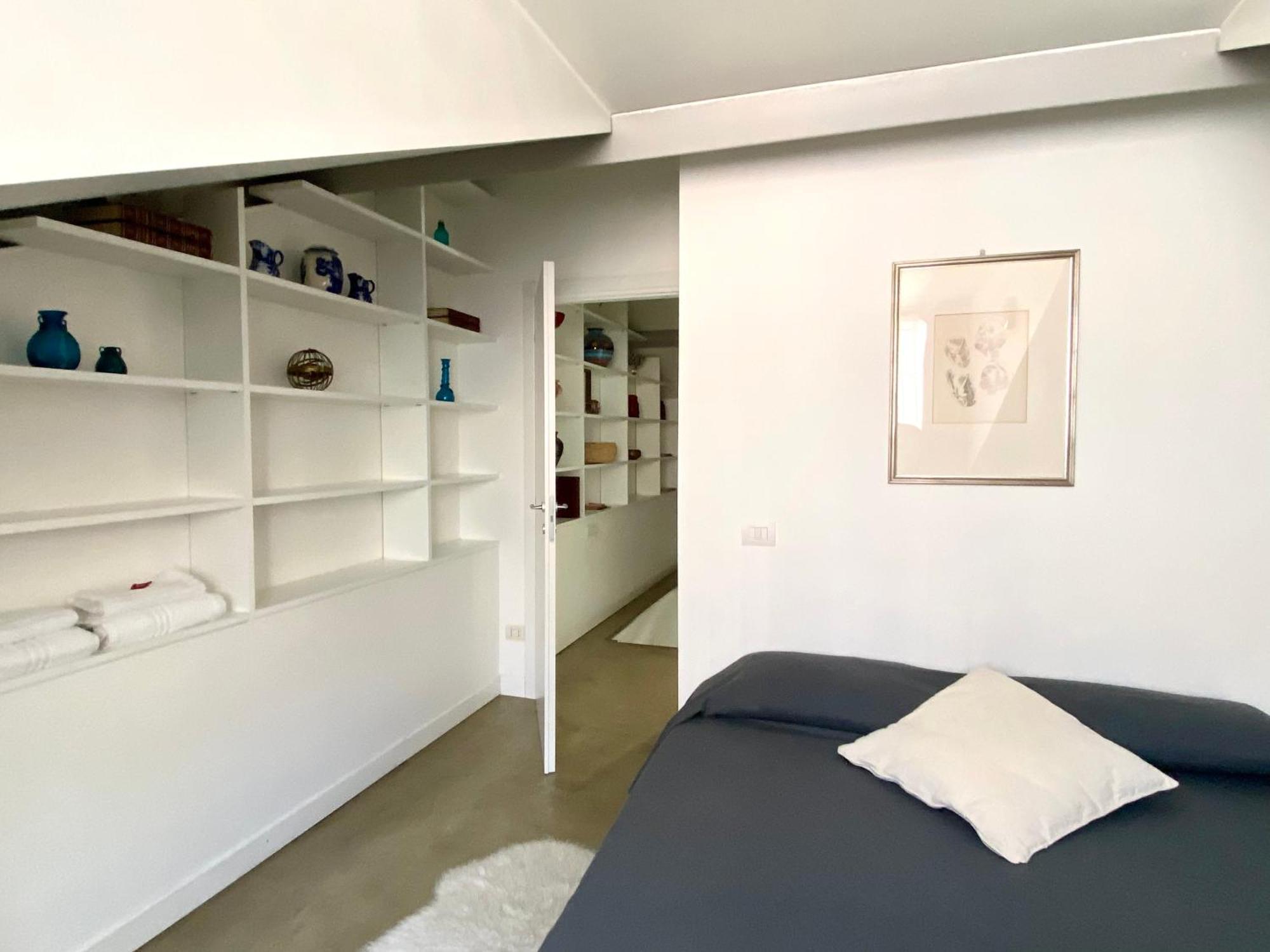 Sant Ambrogio Courtyard Room In Shared Flat Milán Exterior foto